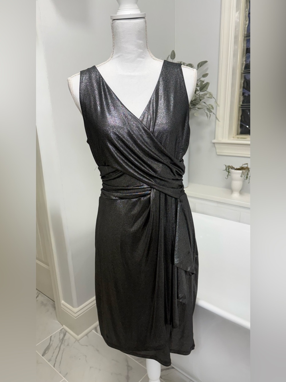 CHAPS Gunmetal Metallic Shimmery V-Neck Sleeveless Short Dress Size Medium